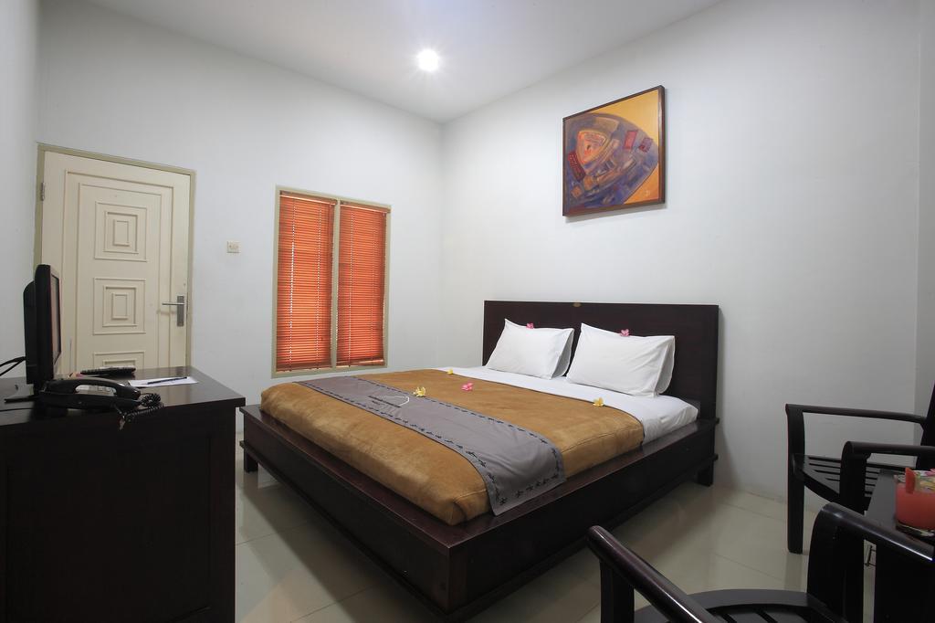 Hotel Narmada Convention Hall à Mataram Extérieur photo